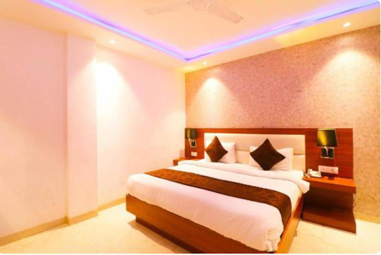 Hotel Royal Sky Luxury Near Delhi Airport New Delhi Exterior foto